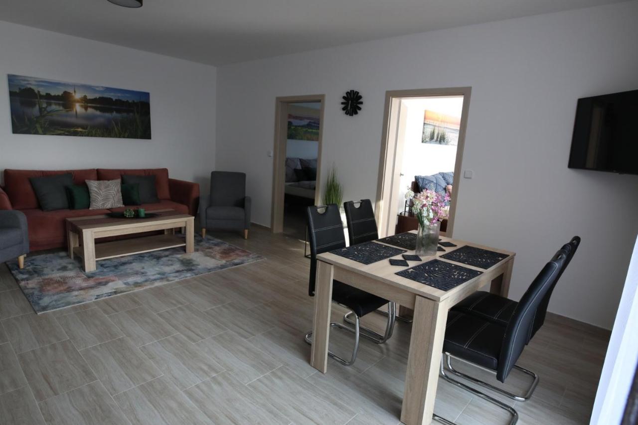 Apartmány Allis Lipno nad Vltavou Esterno foto